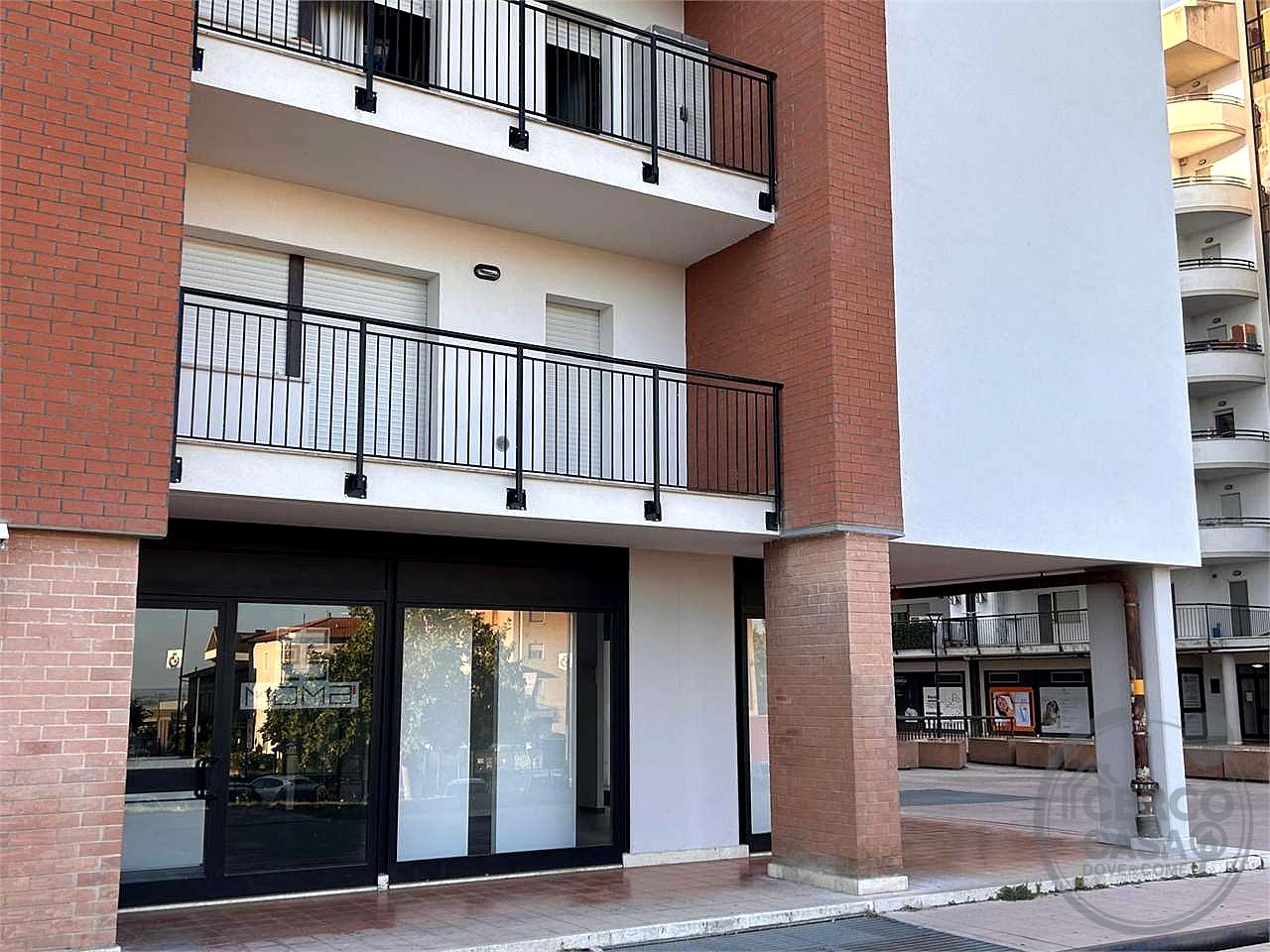 RIF. N2665SP - Negozio 95 mq in Affitto ad Ellera, Corciano (PG)