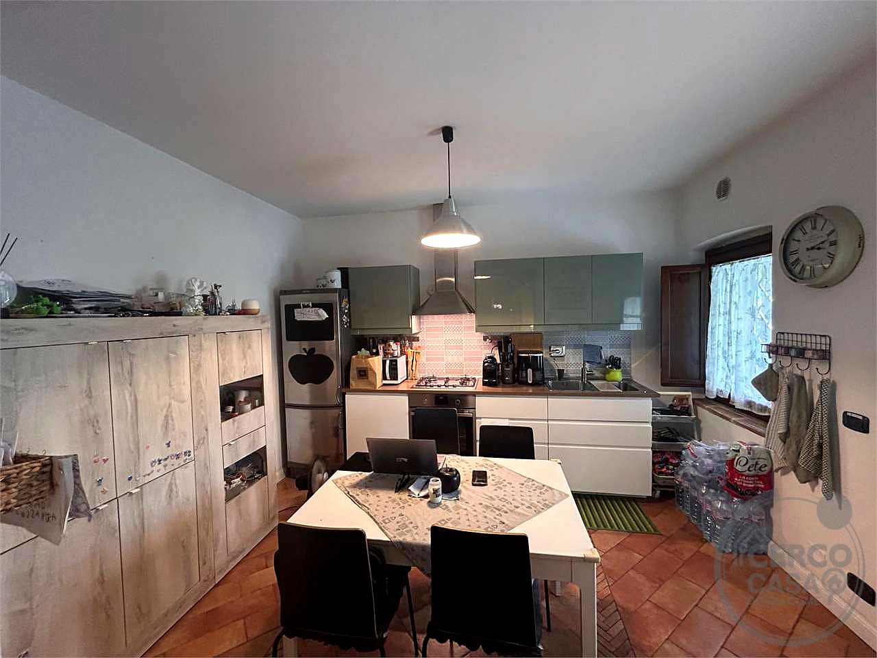 Capanne: Porzione di casale 80 mq ingresso indipendente e giardino privato