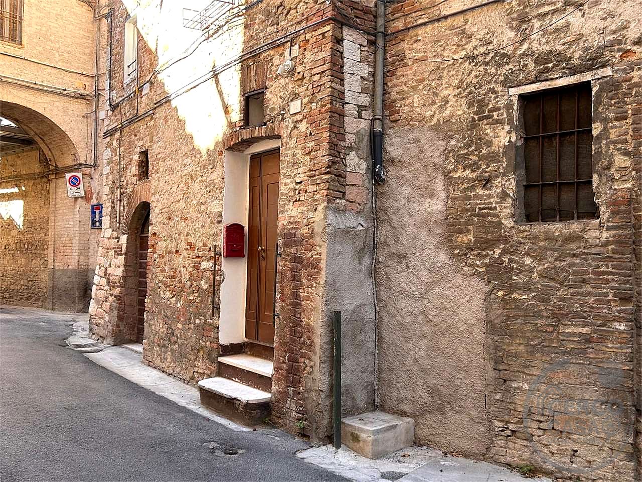 🍕 PERUGIA CENTRO (Via Masi) – Cedesi Avviata Attività Bar/Pizzeria