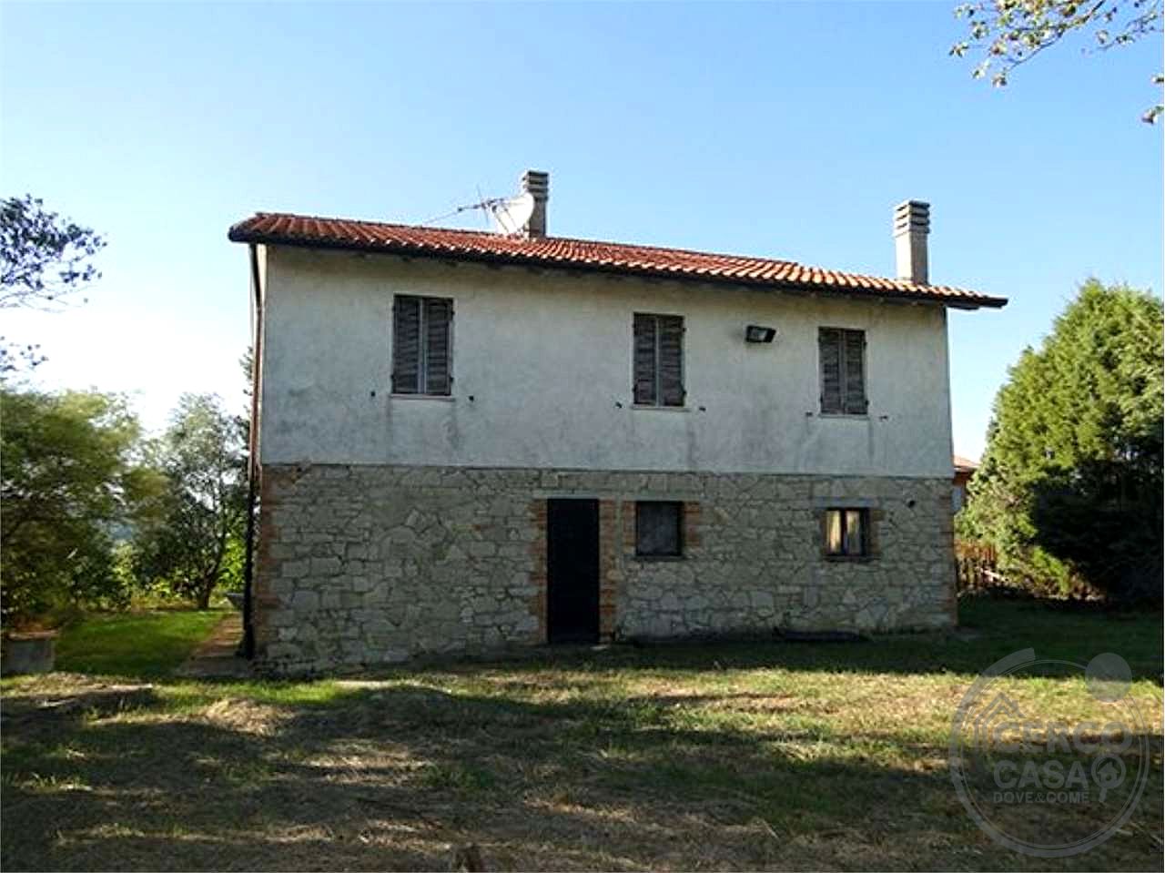 TODI - ILCI - CASA INDIPENDENTE CON GIARDINO