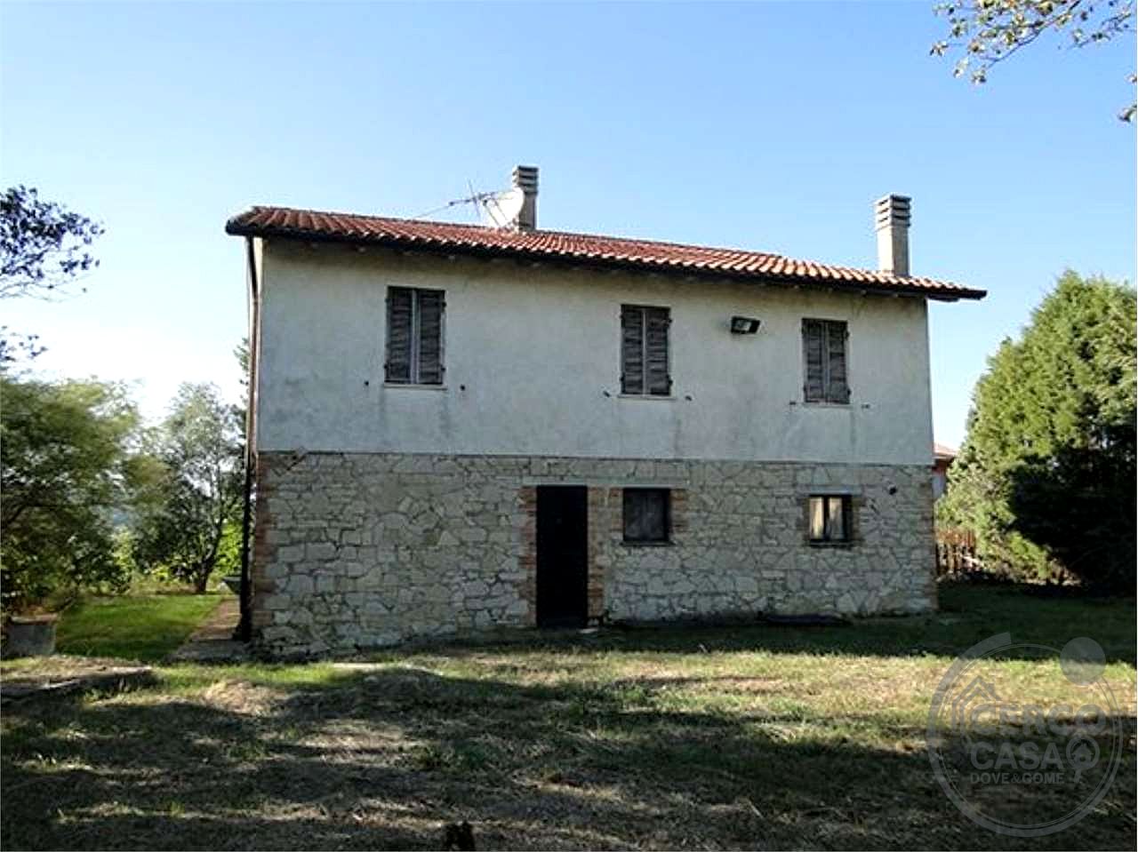 TODI - ILCI - CASA INDIPENDENTE CON GIARDINO