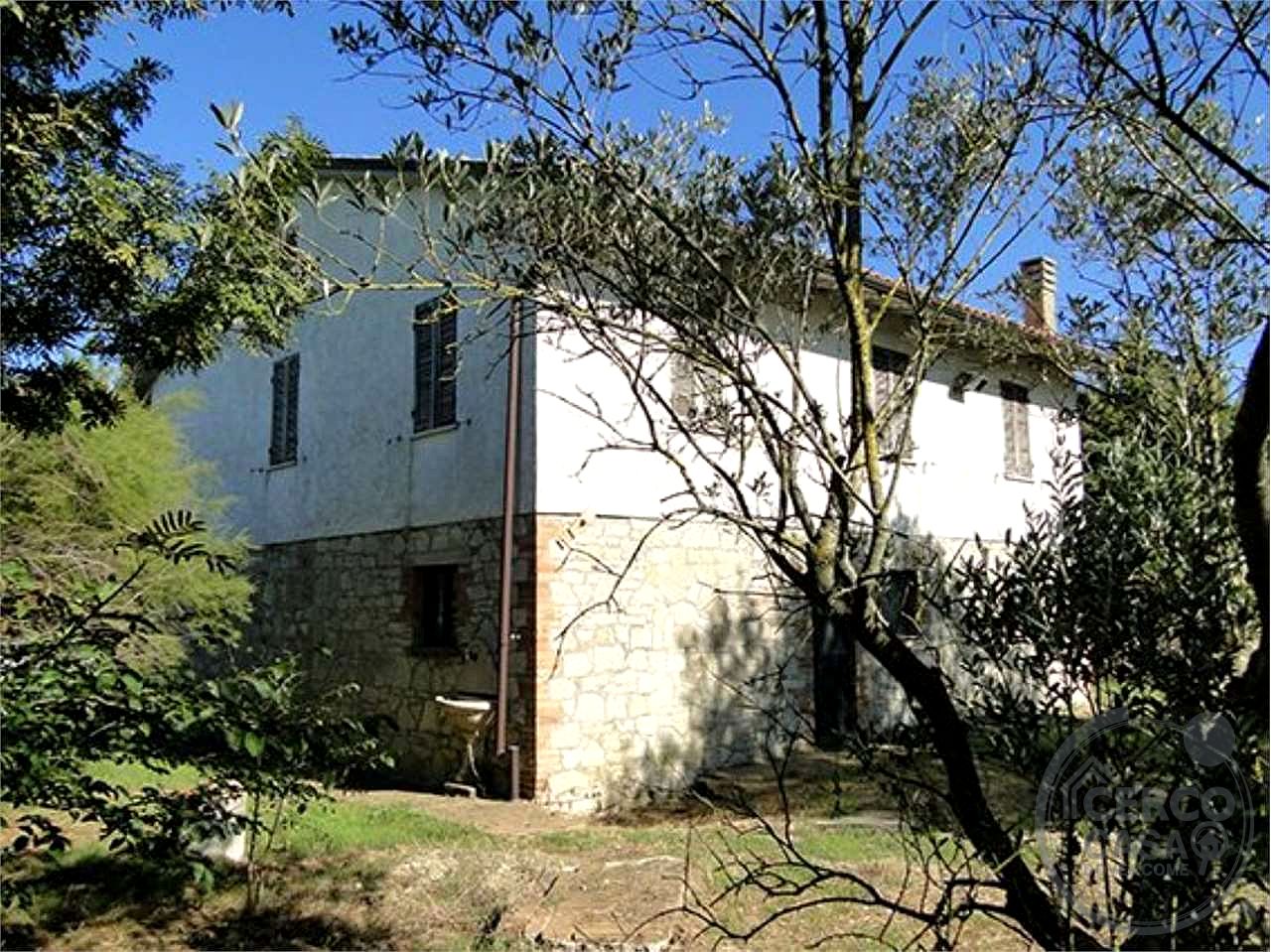 TODI - ILCI - CASA INDIPENDENTE CON GIARDINO