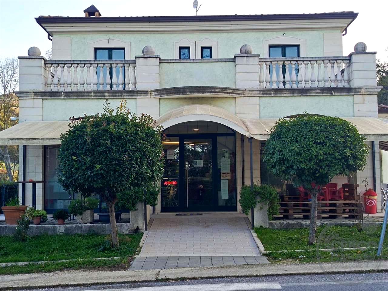 COLLAZZONE - ACQUASANTA - COMPLESSO IMMOBILIARE