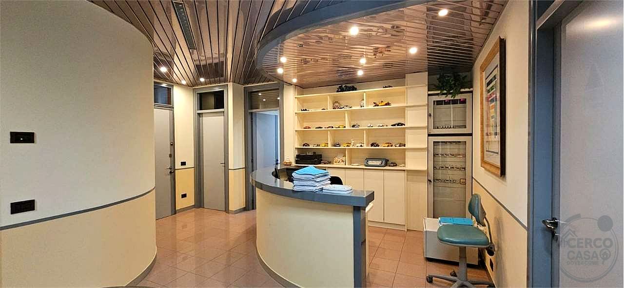 TODI - UFFICIO AL PIANO TERRA