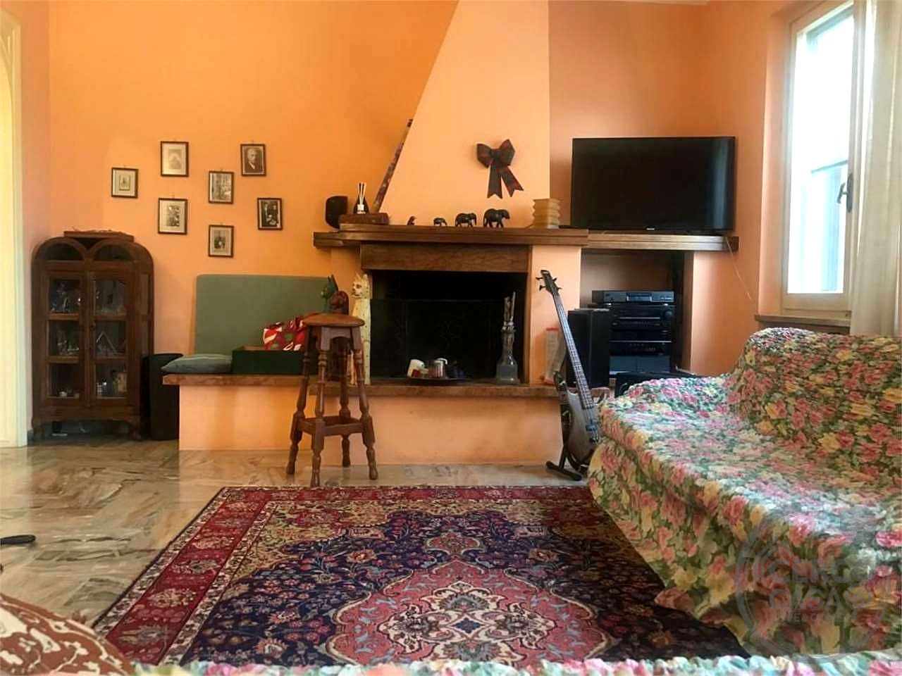 BASTIA: CASA INDIPENDENTE CON GIARDINO ESCLUSIVO