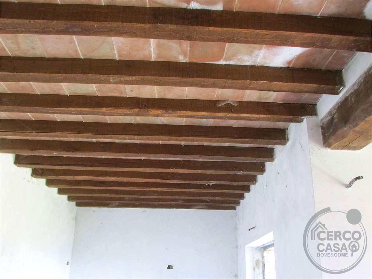 ASPROLI:CIELO-TERRA CON GIARDINO E CORTE ESCLUSIVA