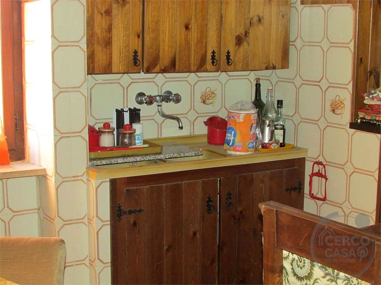 ASPROLI:CIELO-TERRA CON GIARDINO E CORTE ESCLUSIVA
