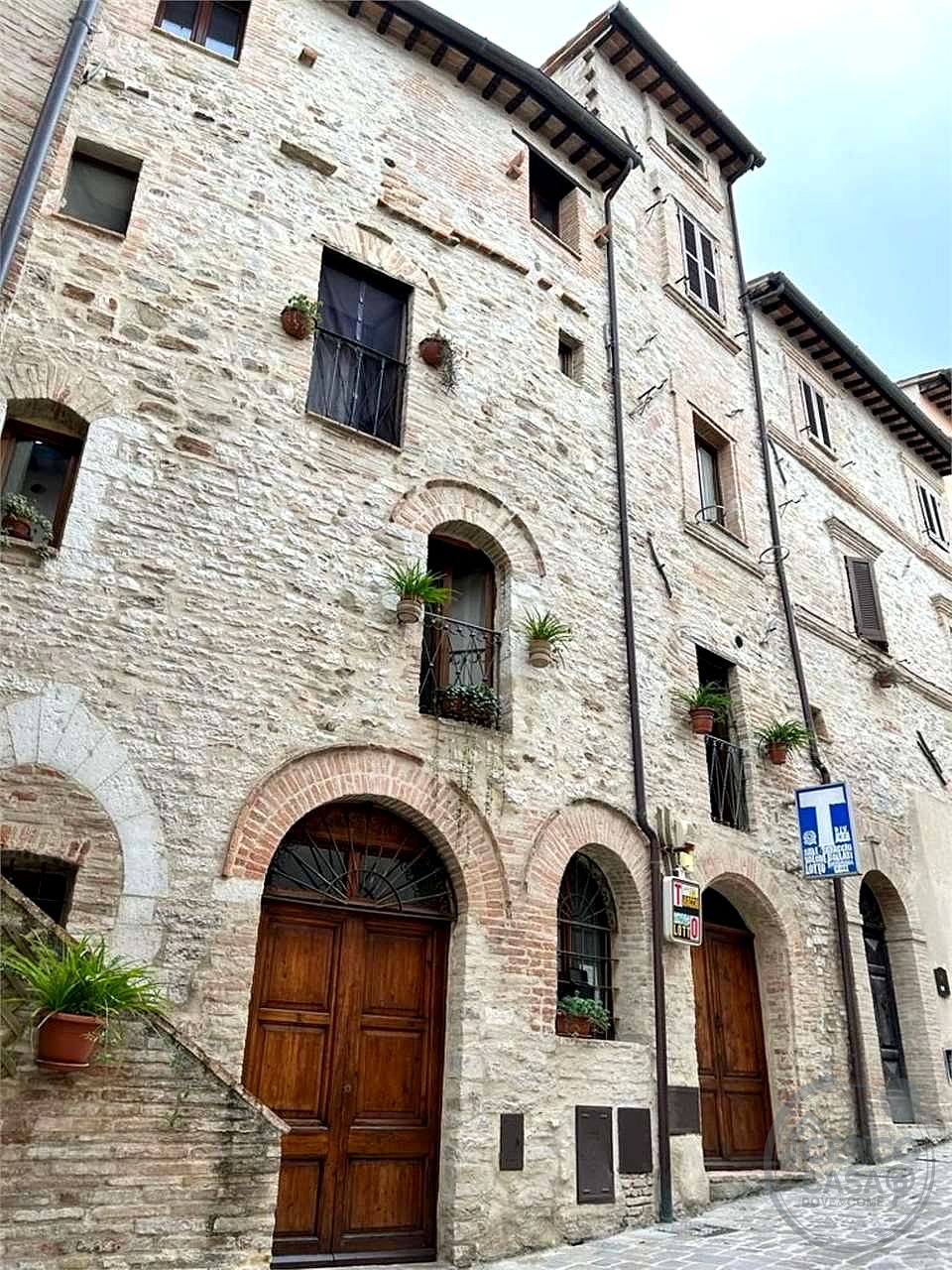 NOCERA UMBRA - APPARTAMENTO IN CENTRO STORICO