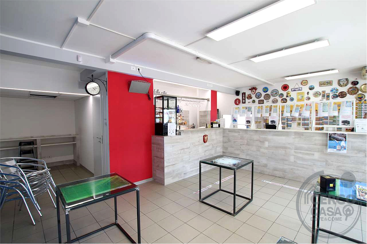 Vendesi attività commerciale Bar Sala Scommesse