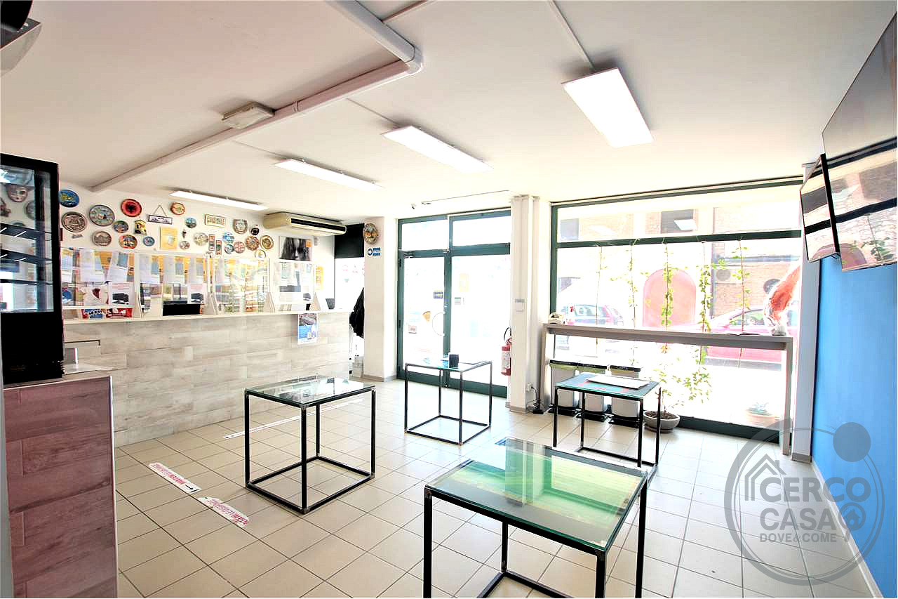 Vendesi attività commerciale Bar Sala Scommesse