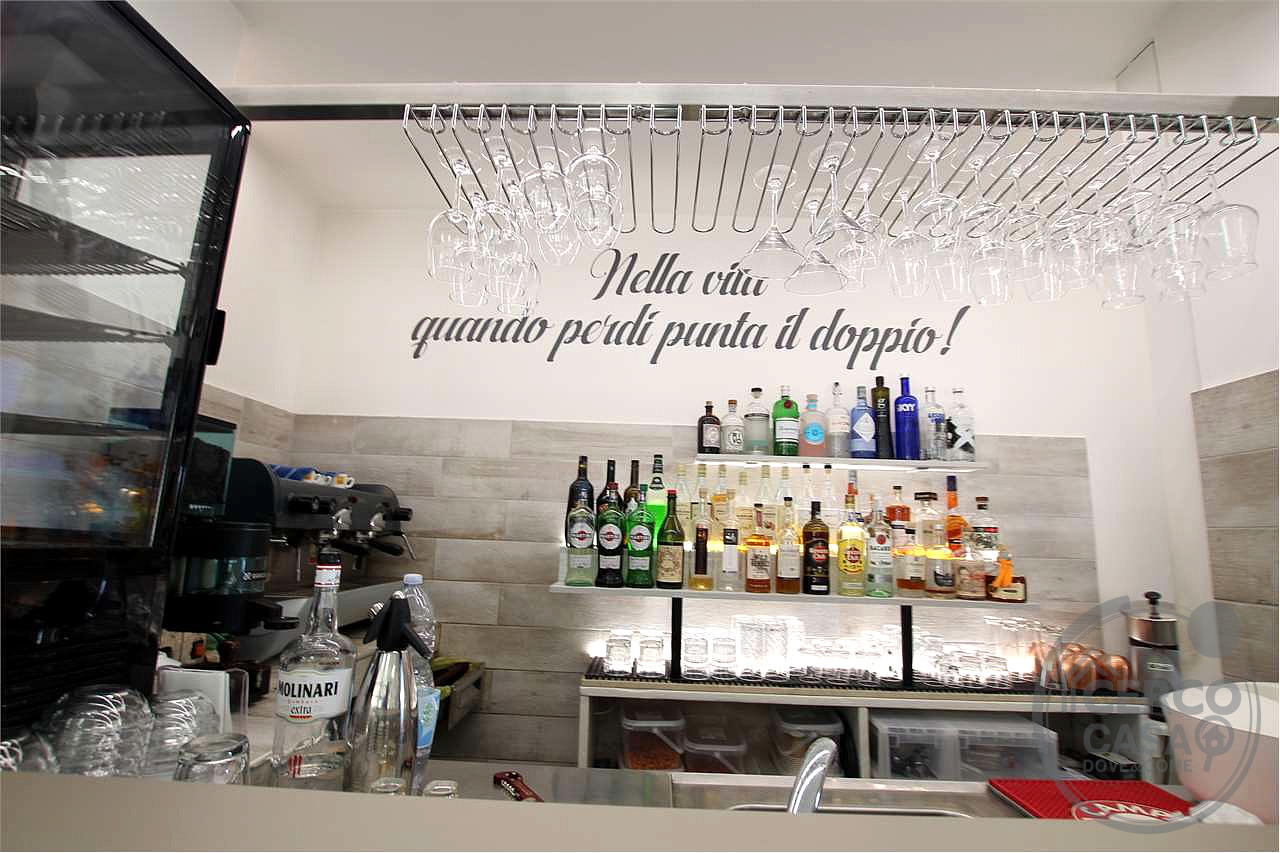 Vendesi attività commerciale Bar Sala Scommesse
