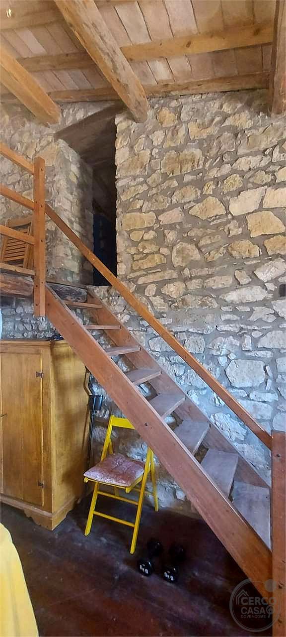 ANTICA PIEVE RISTRUTTURATA CON TERRENO