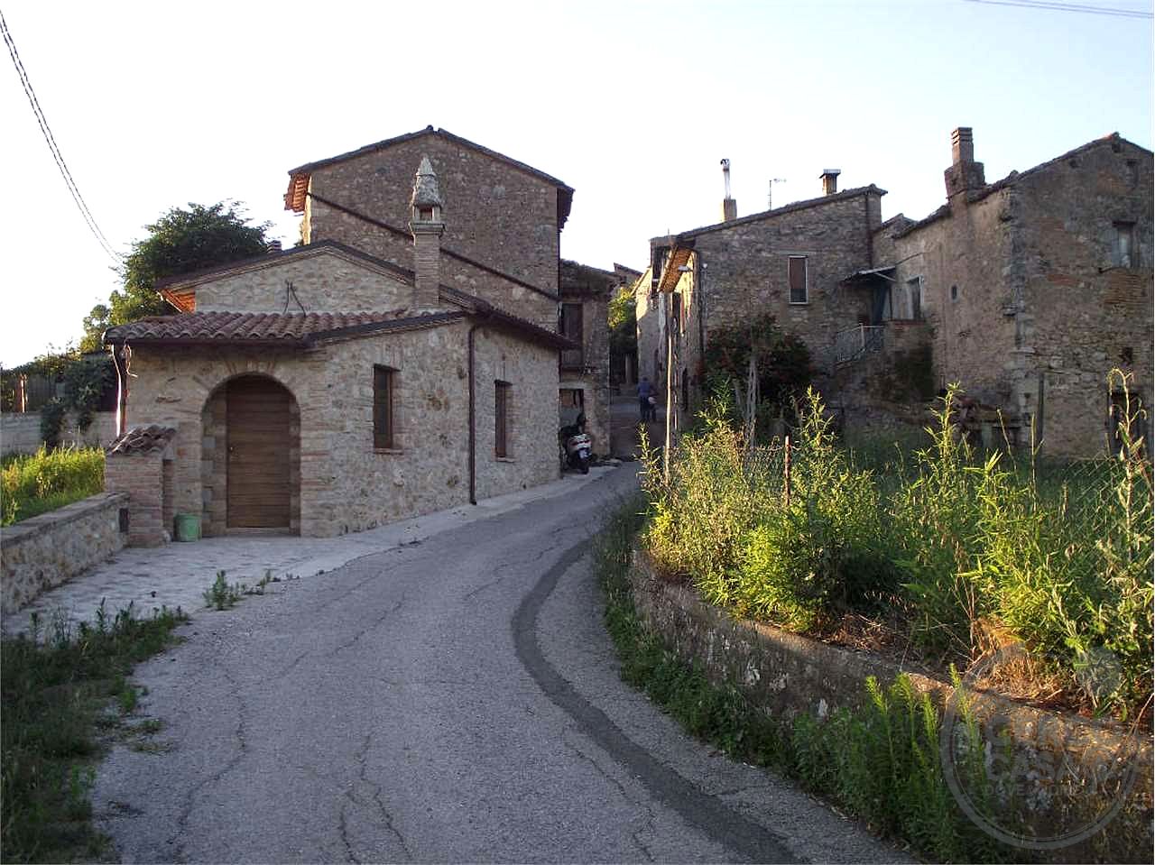 PORZIONE DI FABBRICATO DA RISTRUTTURARE