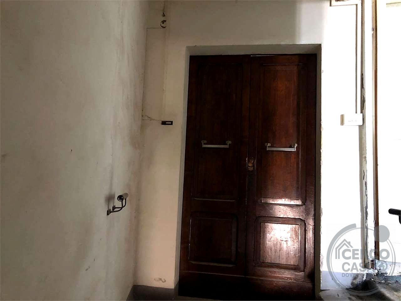 TODI – CENTRO STORICO: LUMINOSO APPARTAMENTO IN VENDITA