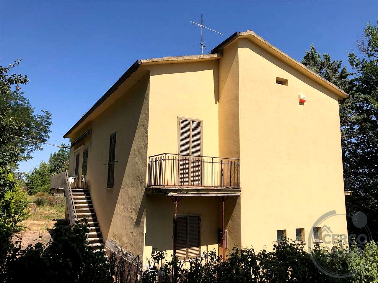 CASA INDIPENDENTE CON AMPIO GIARDINO ESCLUSIVO
