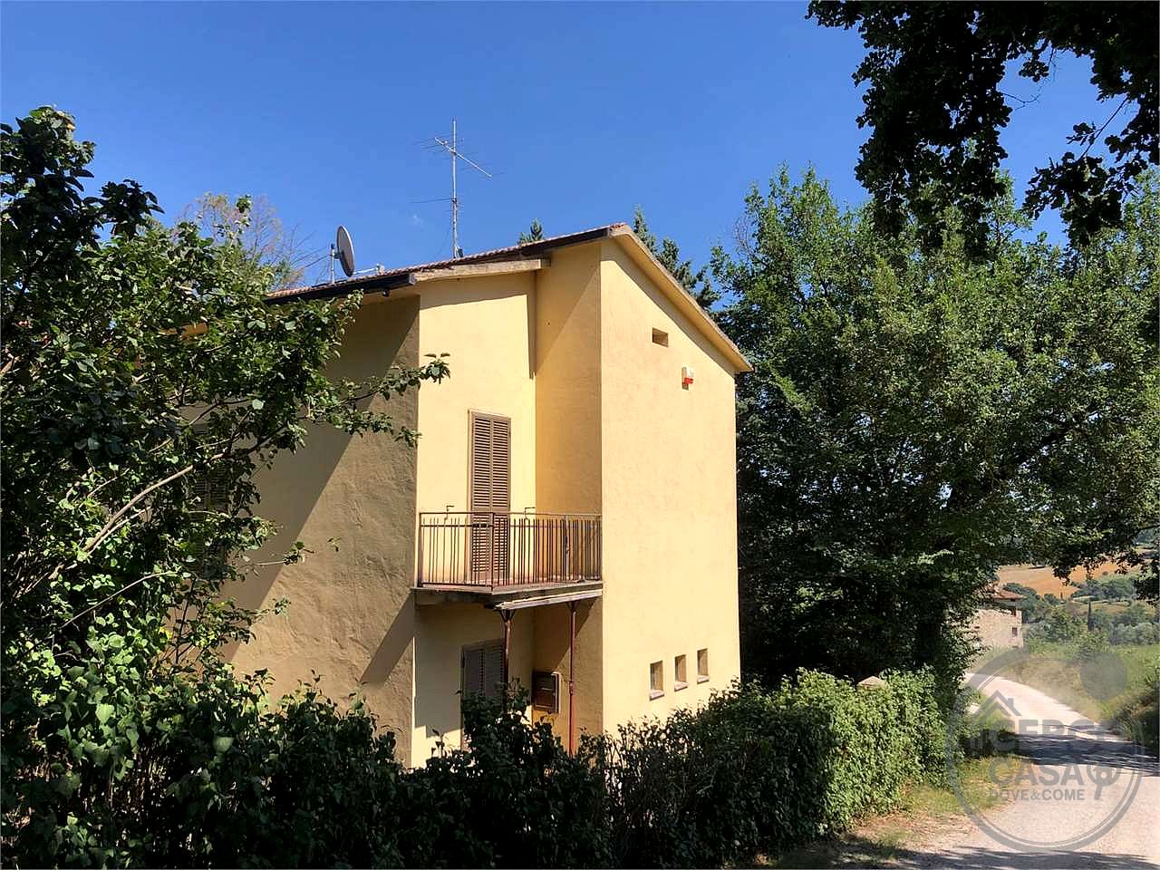 CASA INDIPENDENTE CON AMPIO GIARDINO ESCLUSIVO