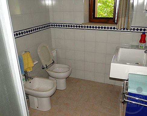CASA INDIPENDENTE CON AMPIO GIARDINO ESCLUSIVO