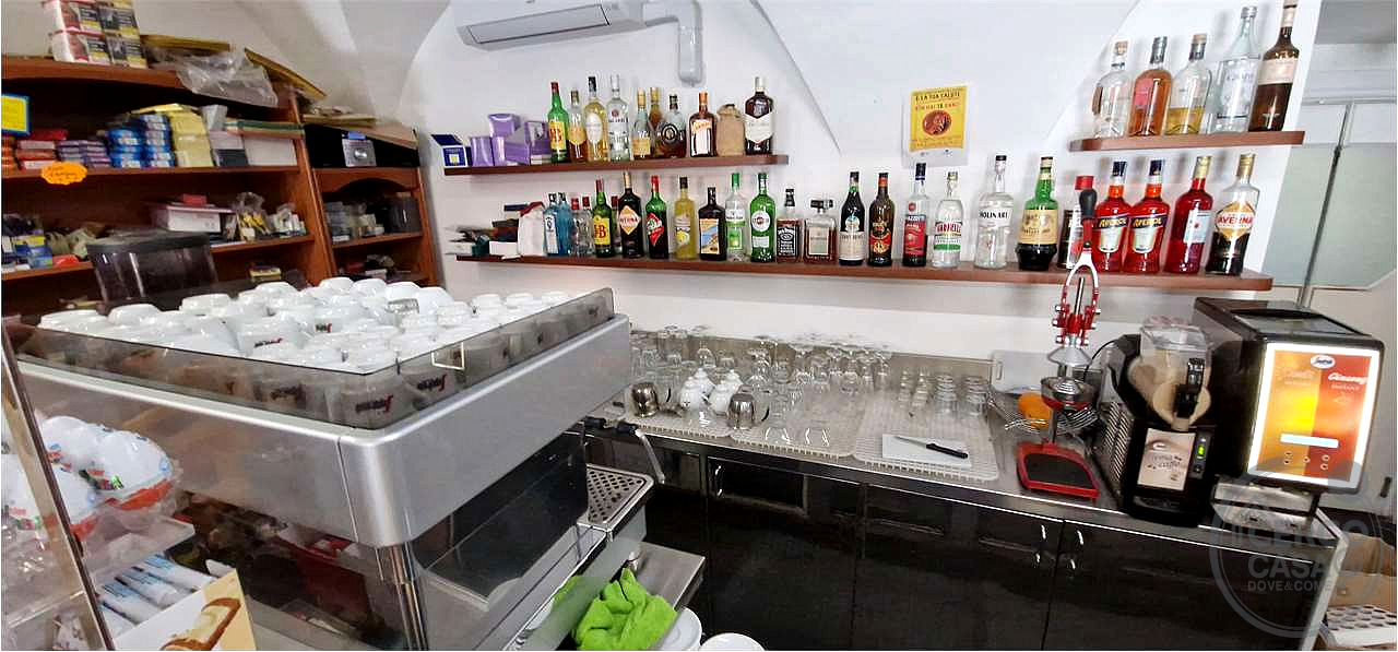 Vendesi/Cedesi attività commerciale Bar Tabacchi