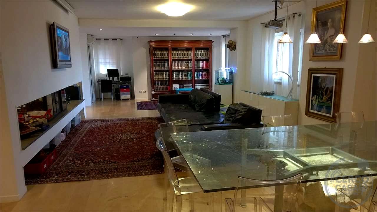 BASTIA UMBRA - APPARTAMENTO DI PRESTIGIO