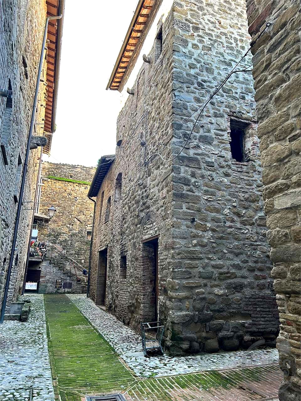 ASSISI - PETRIGNANO - CARATTERISTICO CIELOTERRA