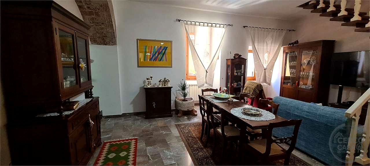 TODI: APPARTAMENTO IN CENTRO STORICO