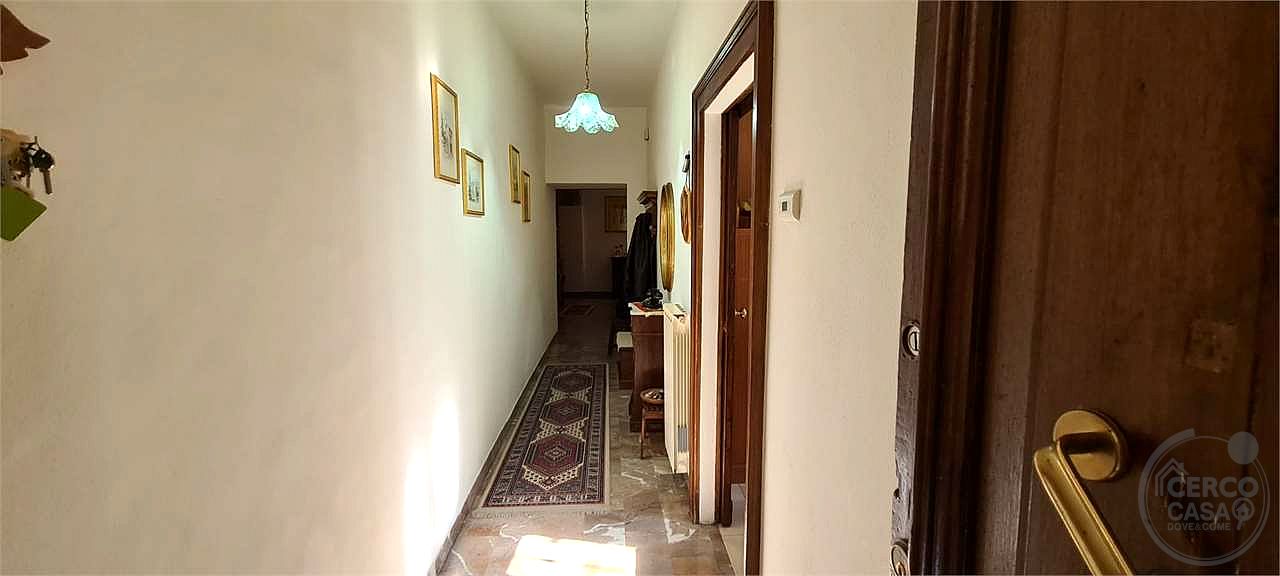 TODI: APPARTAMENTO IN CENTRO STORICO