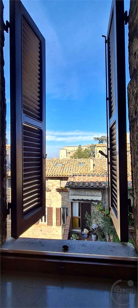TODI: APPARTAMENTO IN CENTRO STORICO