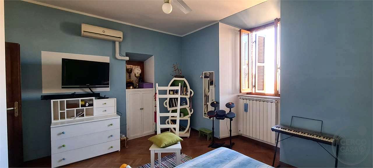 TODI: APPARTAMENTO IN CENTRO STORICO
