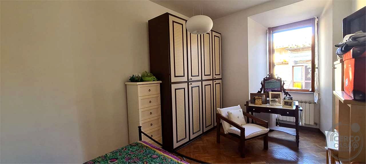 TODI: APPARTAMENTO IN CENTRO STORICO