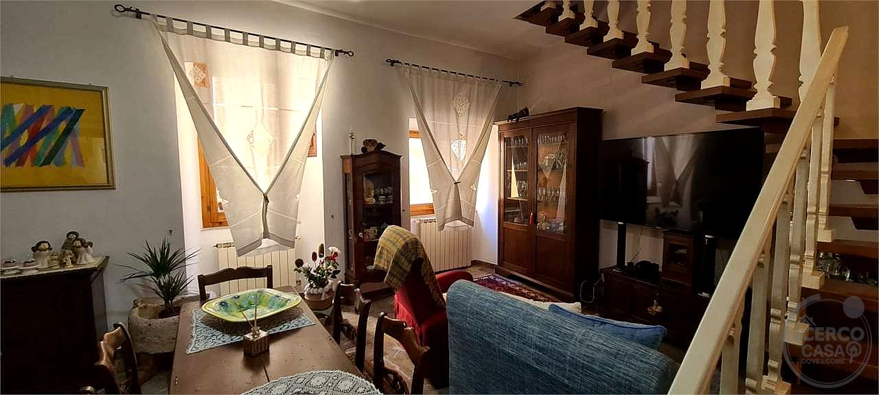 TODI: APPARTAMENTO IN CENTRO STORICO