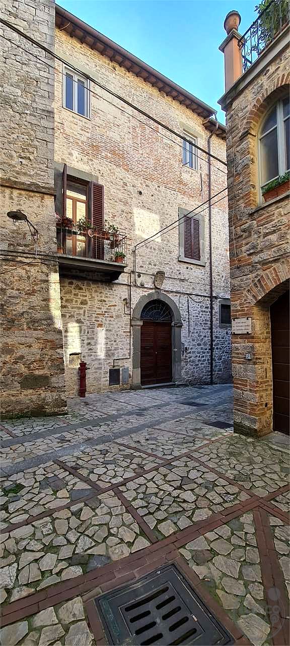 TODI: APPARTAMENTO IN CENTRO STORICO