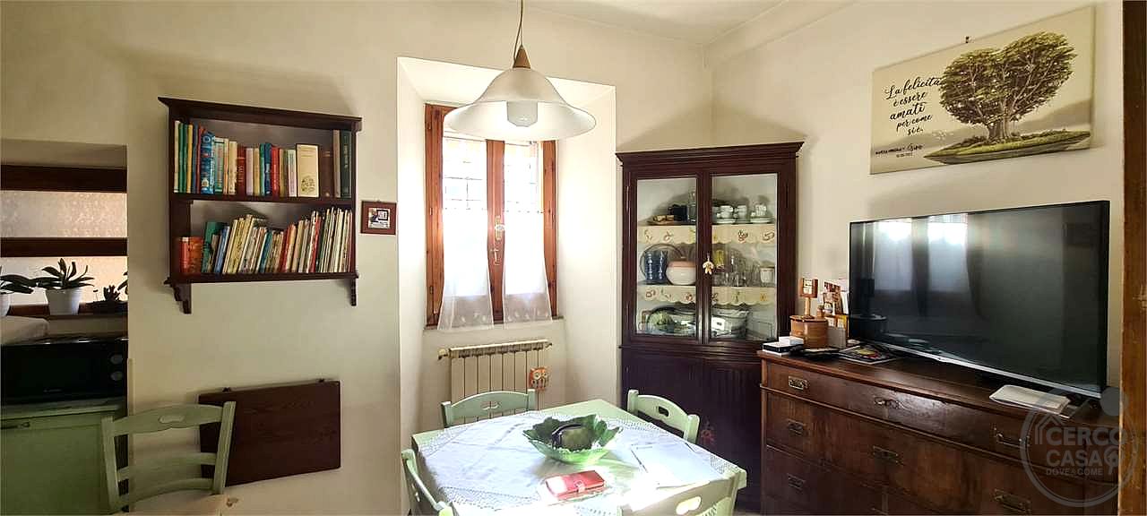 TODI: APPARTAMENTO IN CENTRO STORICO