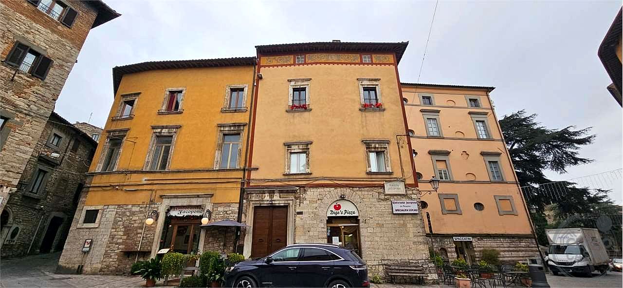 APPARTAMENTO DI PREGIO IN CENTRO STORICO