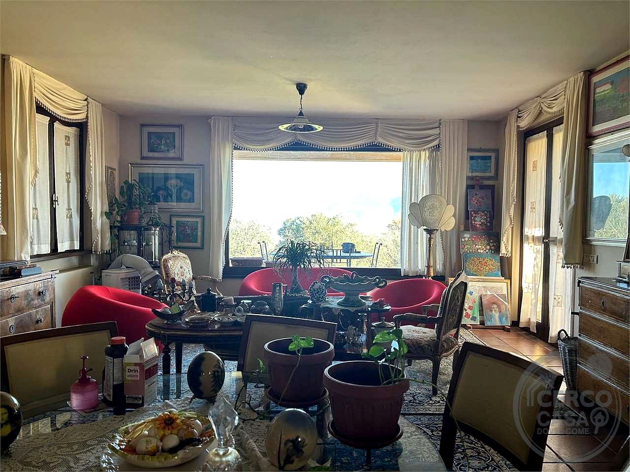 CANNARA - COLLEMANCIO: VILLA INDIPENDENTE CON GIARDINO ESCLUSIVO