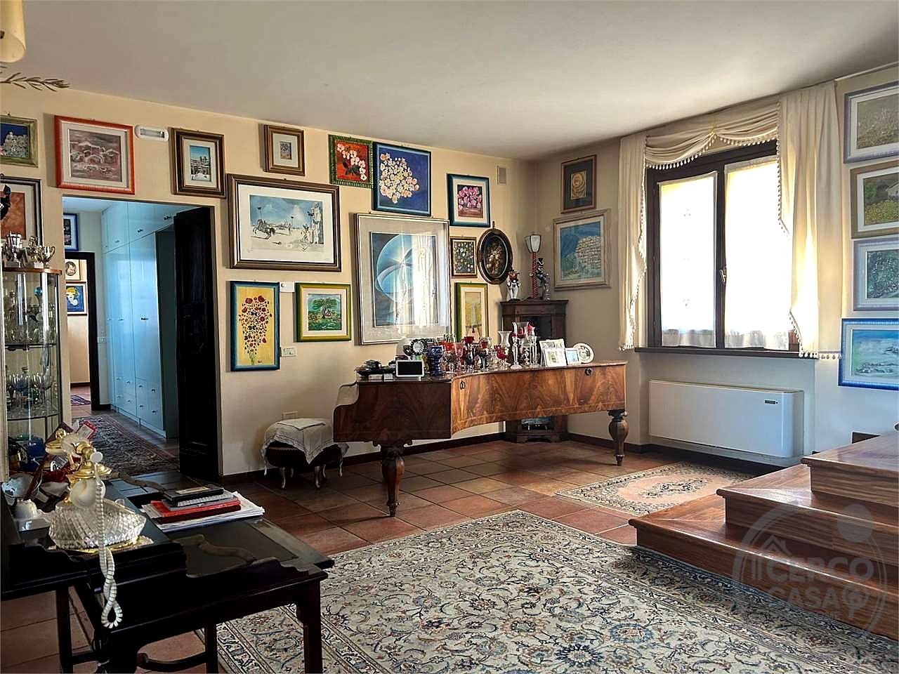 CANNARA - COLLEMANCIO: VILLA INDIPENDENTE CON GIARDINO ESCLUSIVO