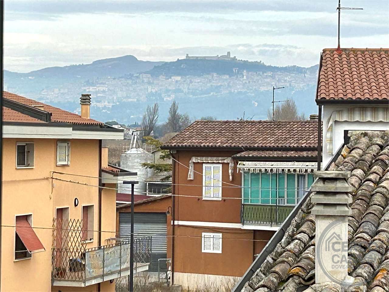 ASSISI – CASTELNUOVO: DUE APPARTAMENTI