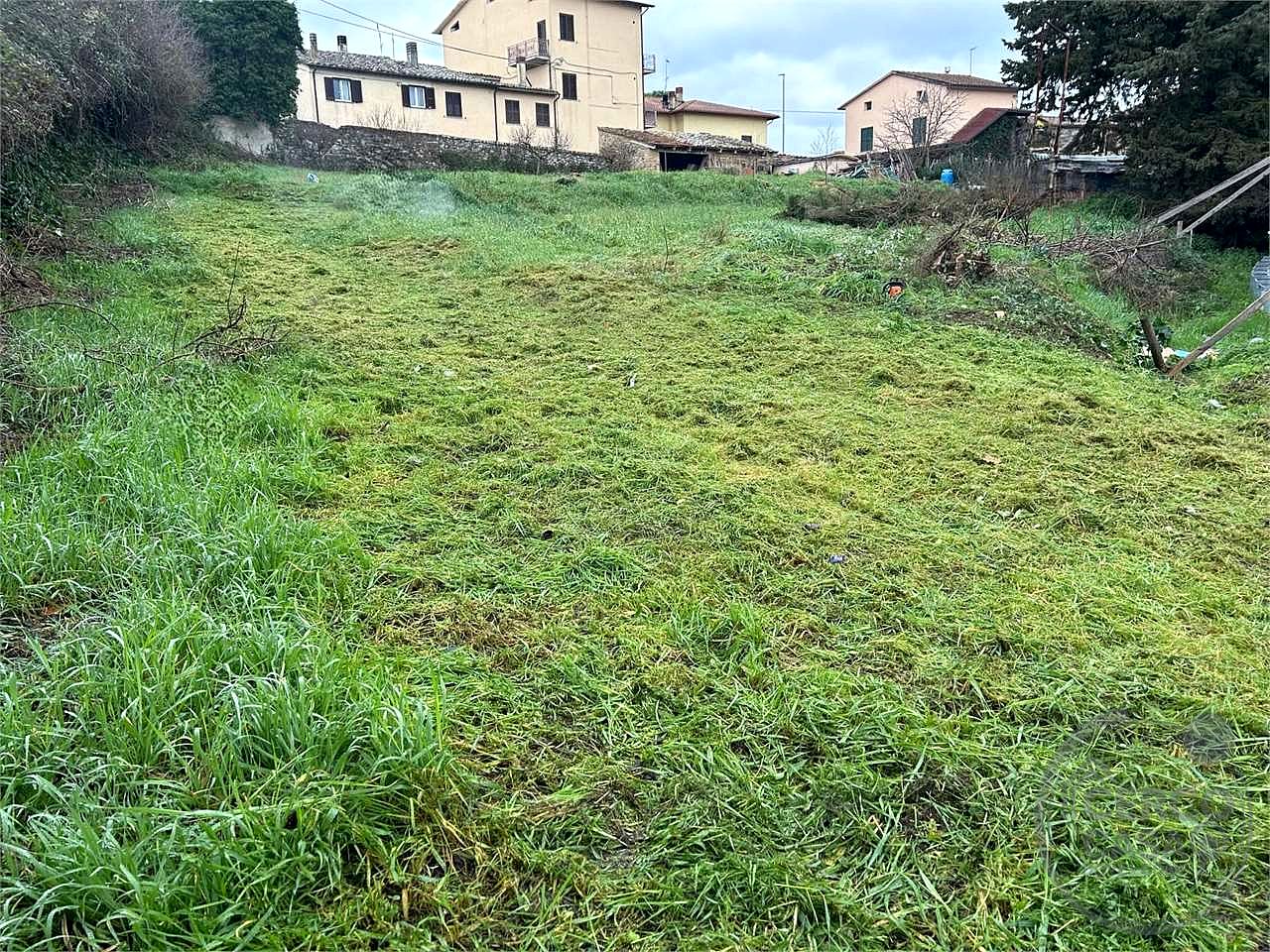 BETTONA – COLLE DI BETTONA – TERRENO EDIFICABILE