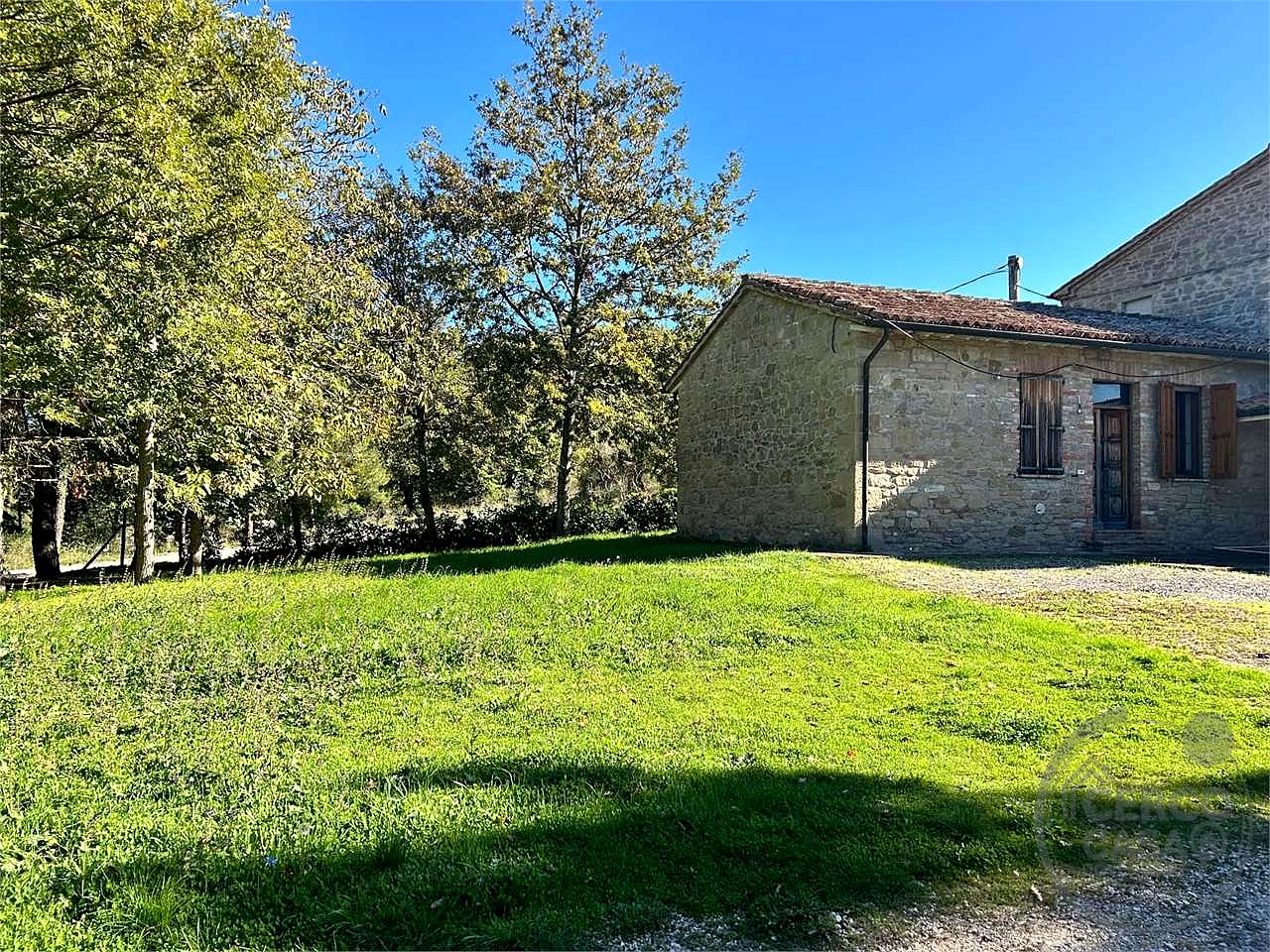 APPARTAMENTO INDIPENDENTE CON GIARDINO ESCLUSIVO