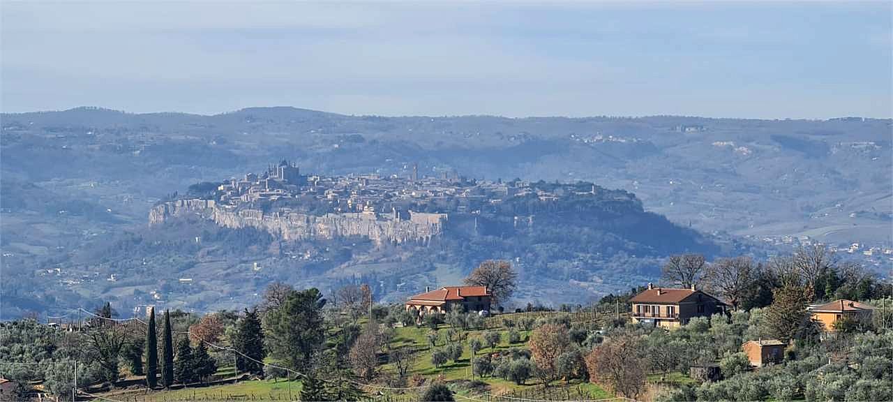 ORVIETO: TERRENO AGRICOLO