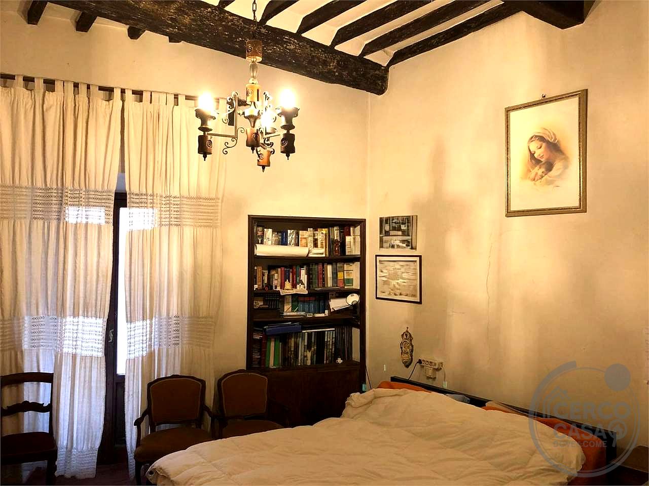 TODI - APPARTAMENTO IN CENTRO STORICO