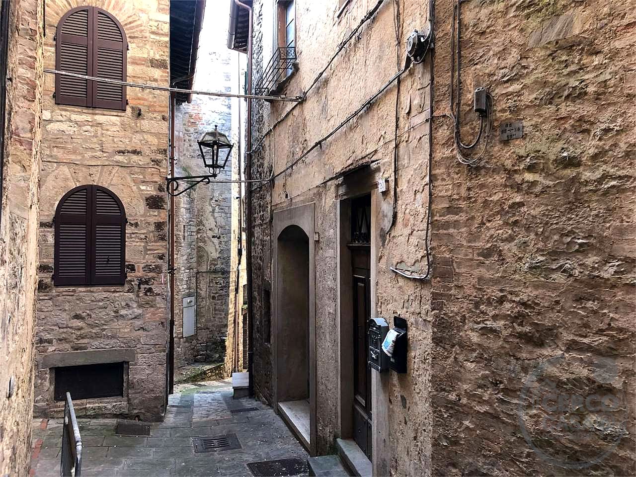 TODI - APPARTAMENTO IN CENTRO STORICO