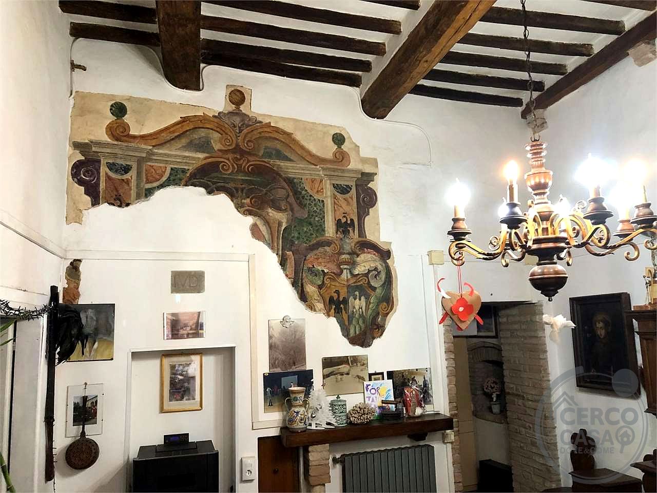TODI - APPARTAMENTO IN CENTRO STORICO