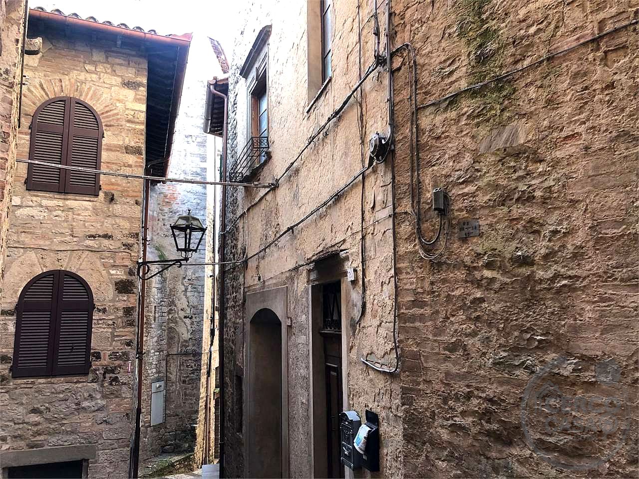 TODI - APPARTAMENTO IN CENTRO STORICO