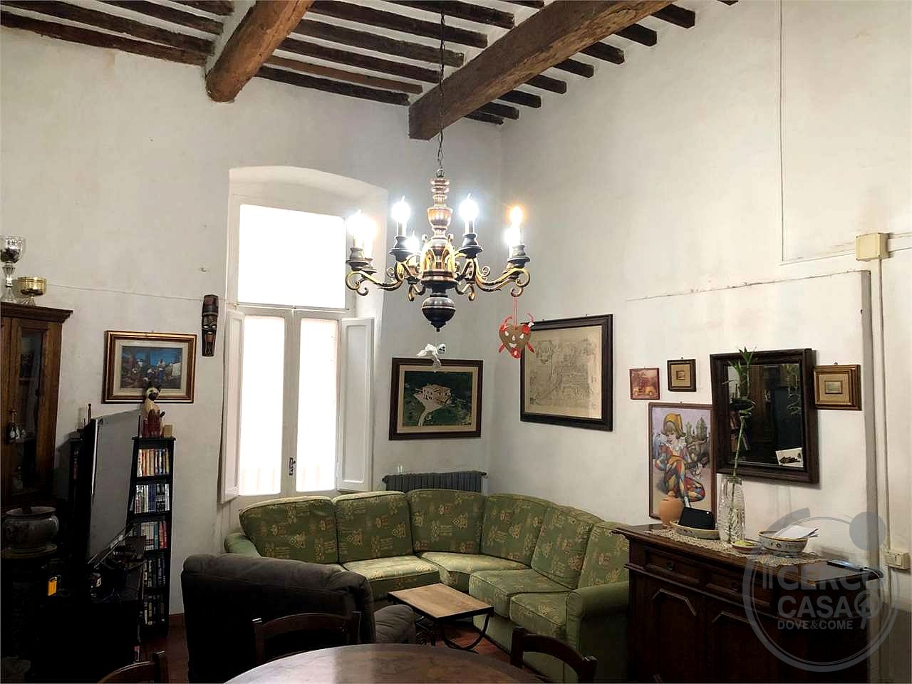 TODI - APPARTAMENTO IN CENTRO STORICO