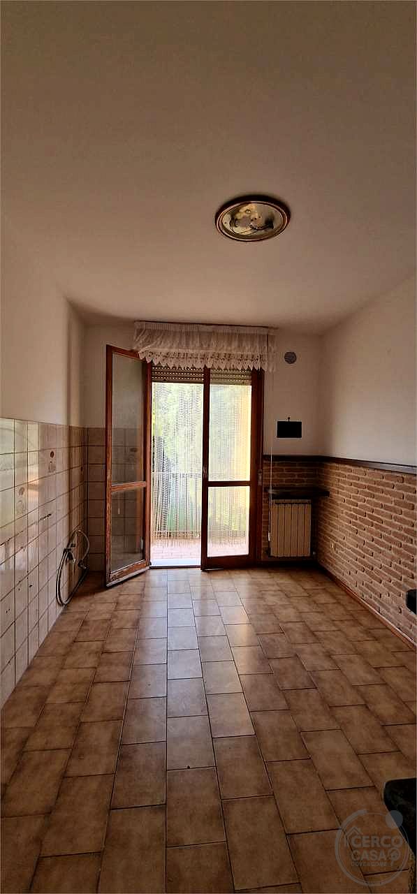 TODI - PANTALLA - APPARTAMENTO AL TERZO PIANO