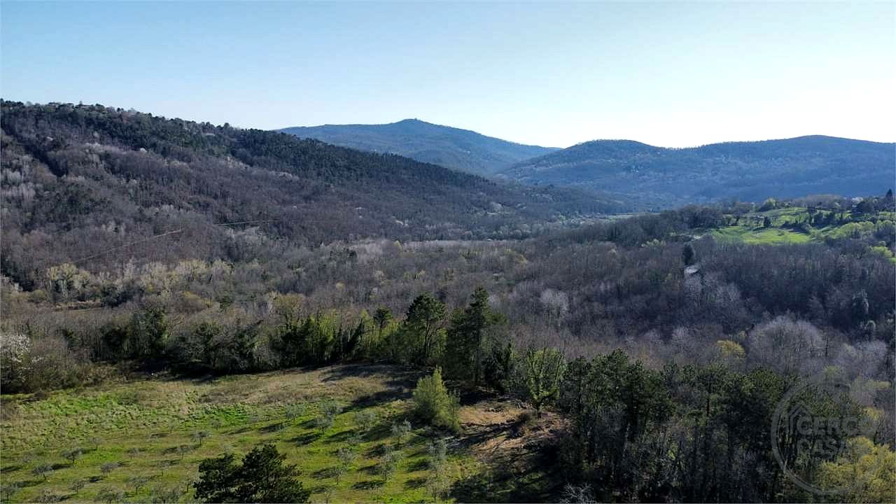 RISERVA NATURALE VAL DI FARMA - CASALE E TERRENO