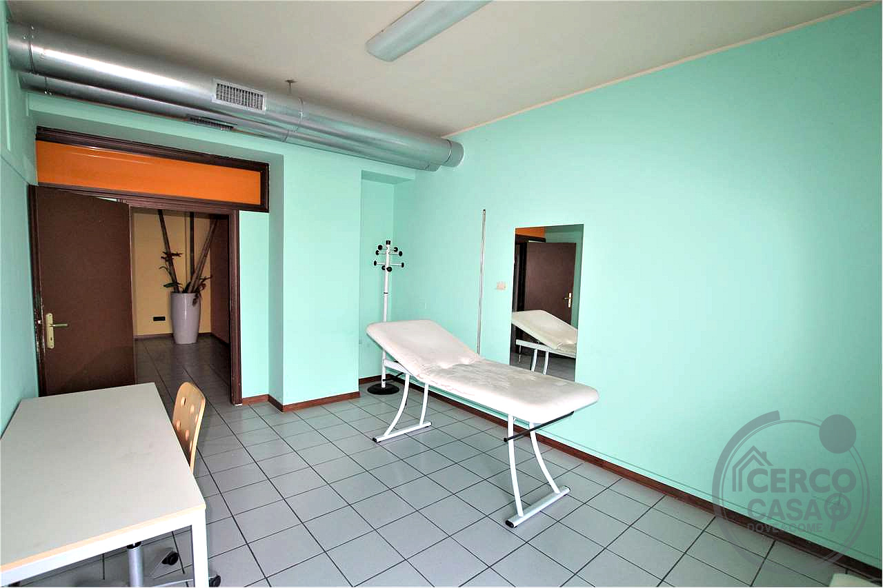 Locale commerciale 300 mq.