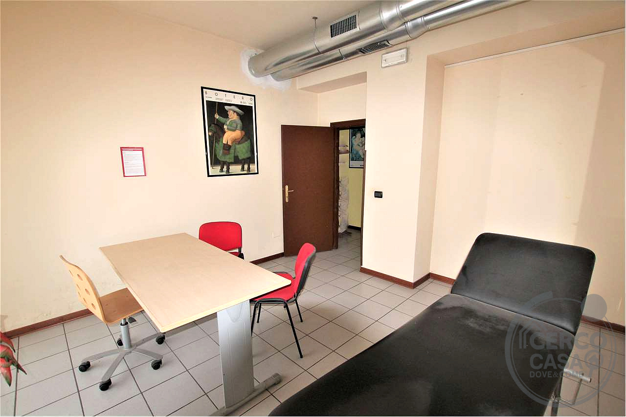 Locale commerciale 300 mq.