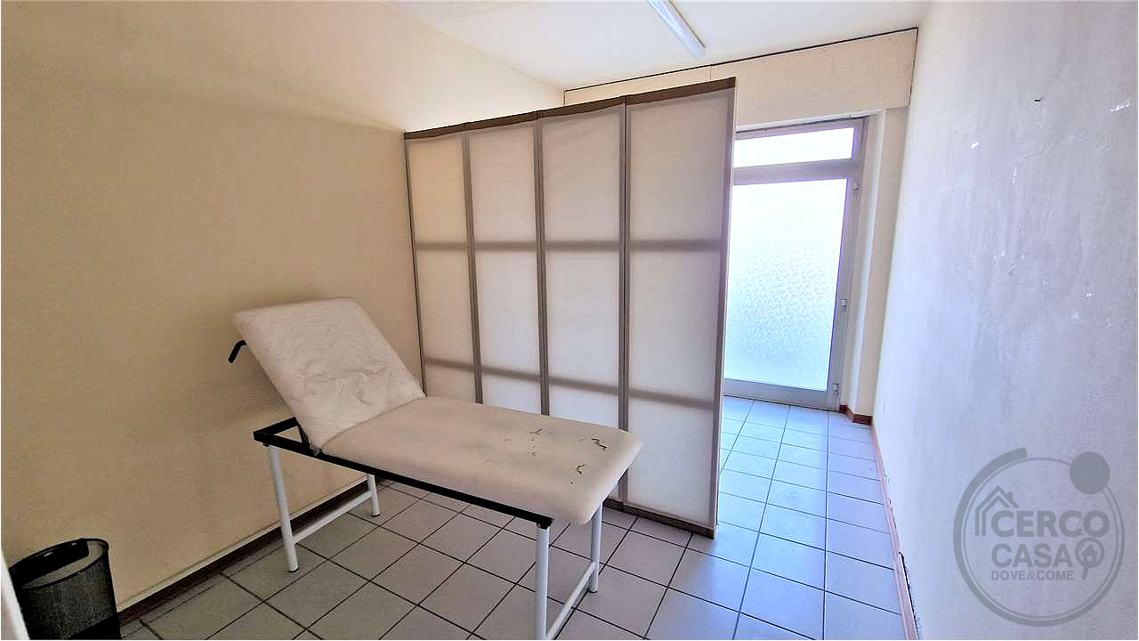 Locale commerciale 300 mq.