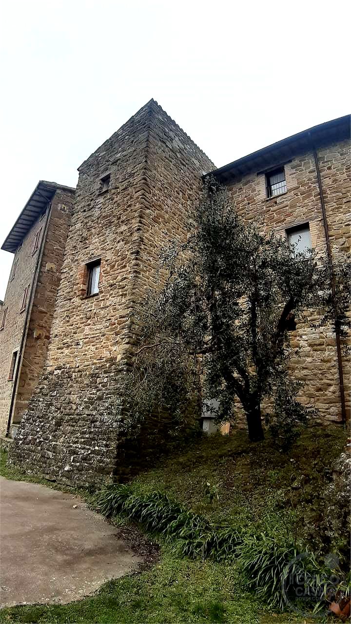 ASSISI: CASTELLO DI PORZIANO